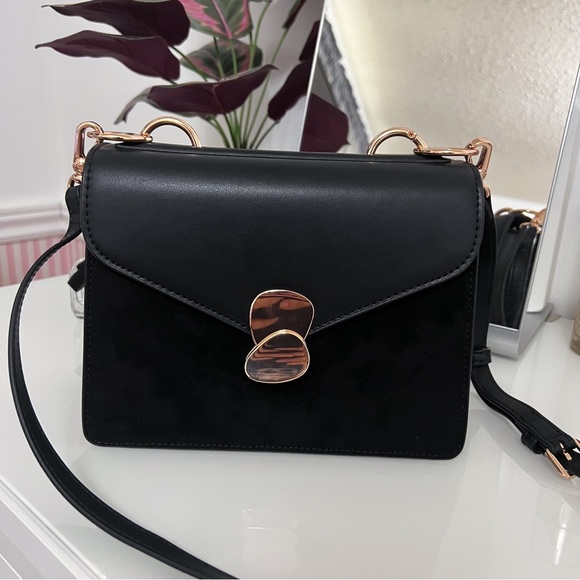 Charles & Keith: Metal Push Lock Front Flap Crossbody Bag - Picture 3 of 8